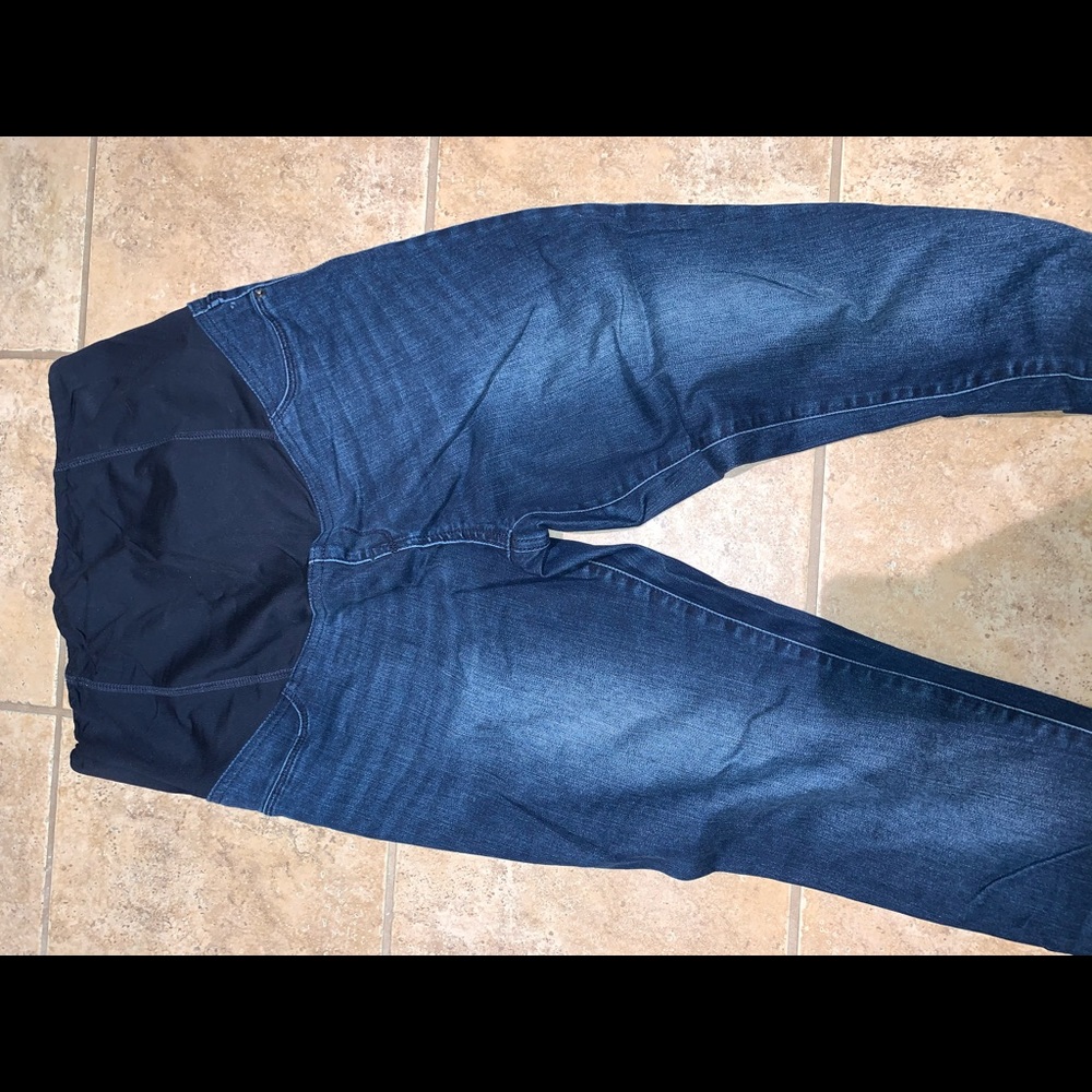 Full panel maternity jeans- size 8